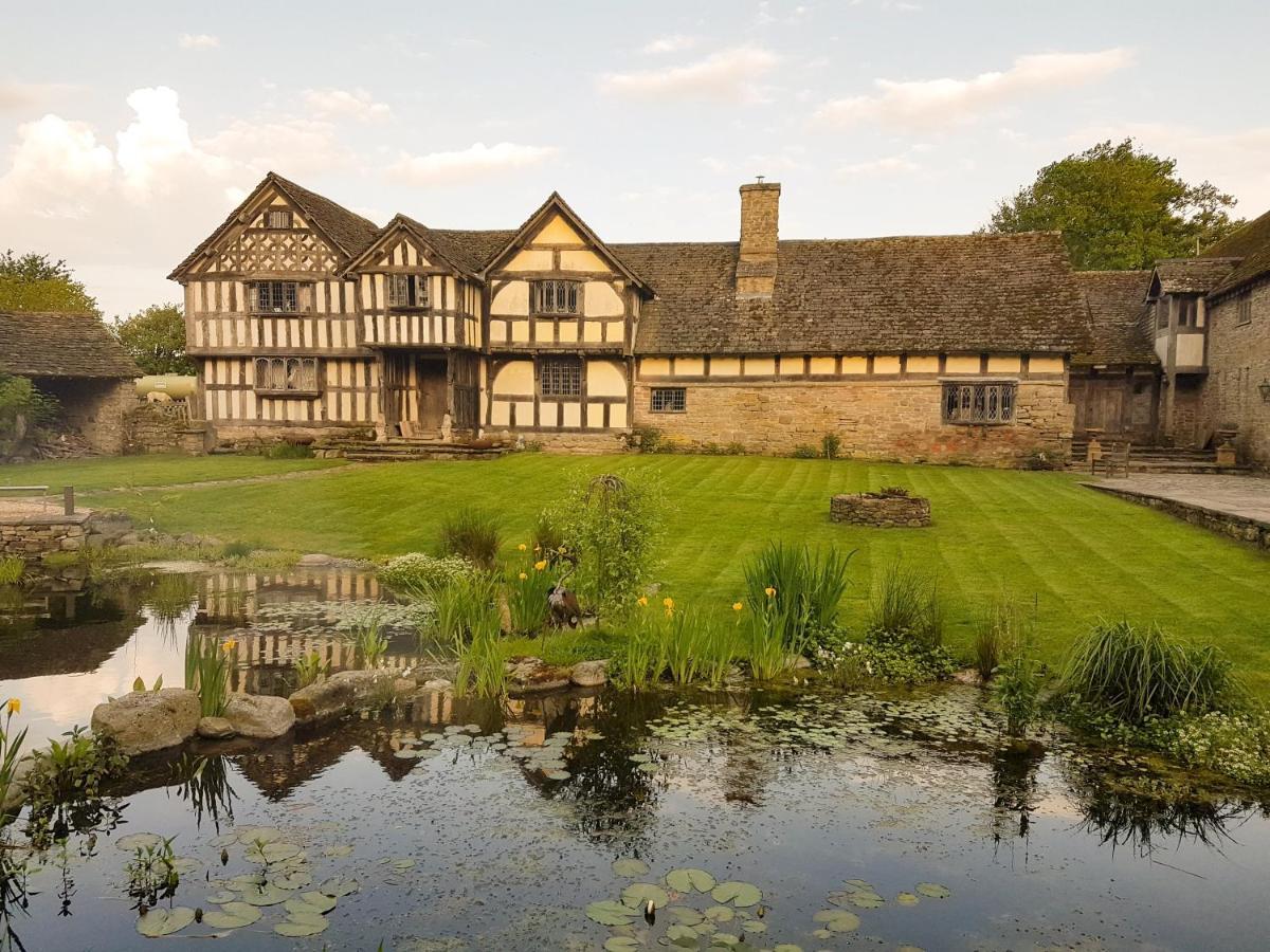 The Threshing Barn At Penrhos Court Villa คิงตัน ภายนอก รูปภาพ